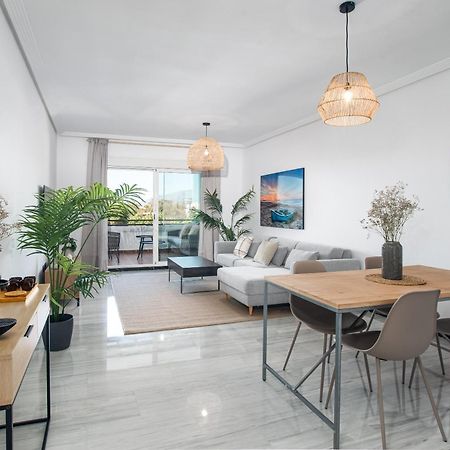 Modern Apartment - 2 Bedrooms, Beachside - Puerto Banus Marbellac Extérieur photo