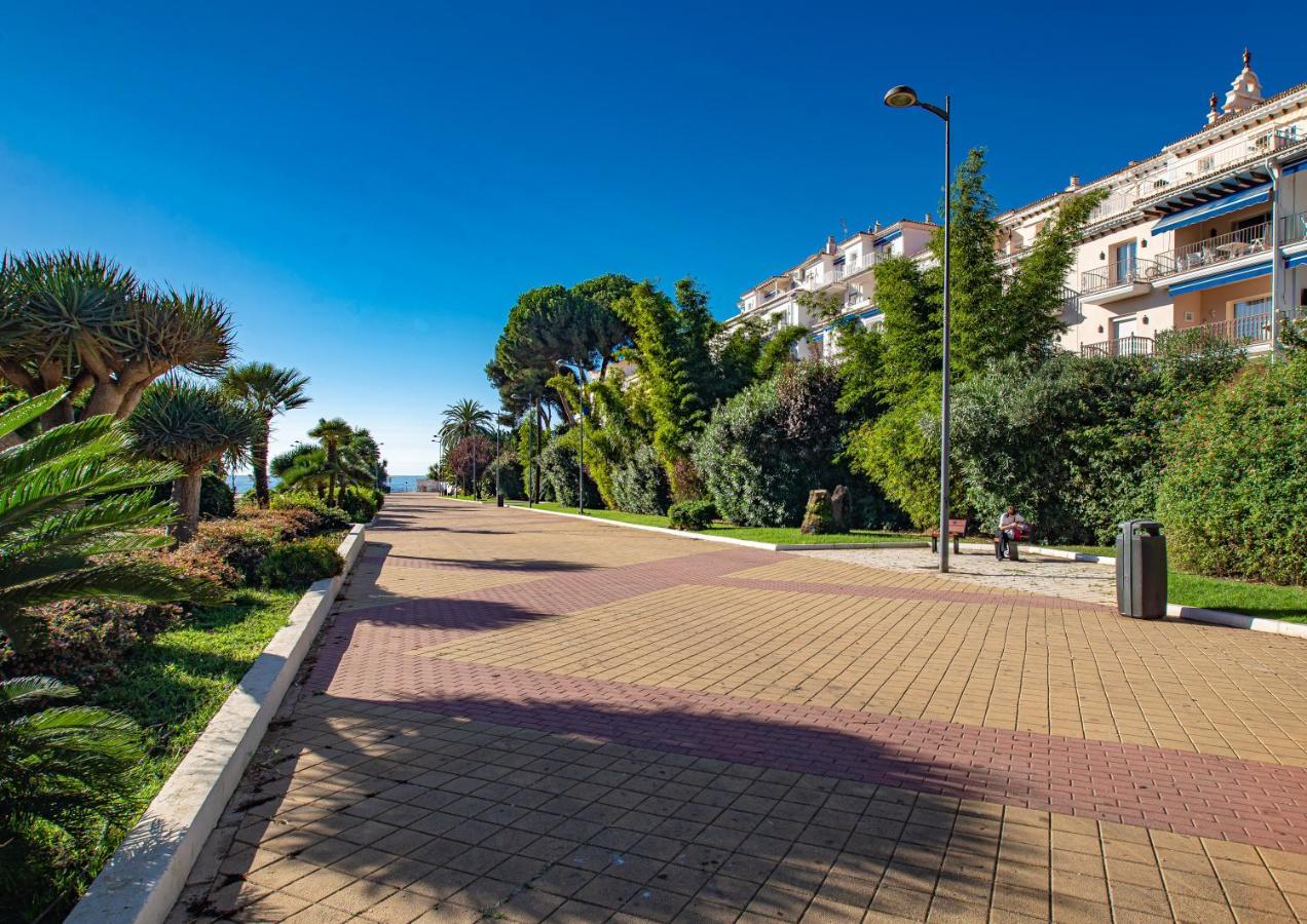 Modern Apartment - 2 Bedrooms, Beachside - Puerto Banus Marbellac Extérieur photo